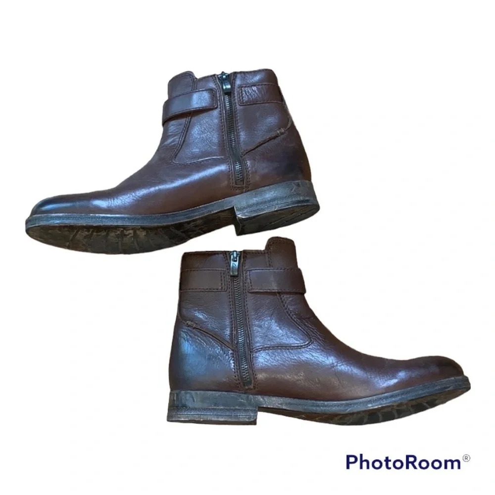 Clarks men’s brown